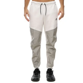 NIKE SPORTSWEAR TECH FLEECE CO