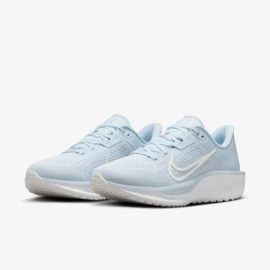 Nike W Quest 6 Road Run Shoes